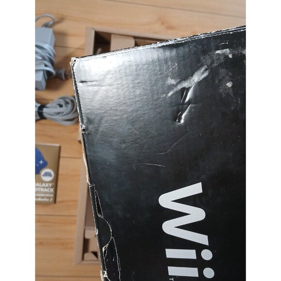 Nintendo Wii Holiday Bundle Super Mario Bro Console - Complete CIB - Tested - Picture 8 of 16